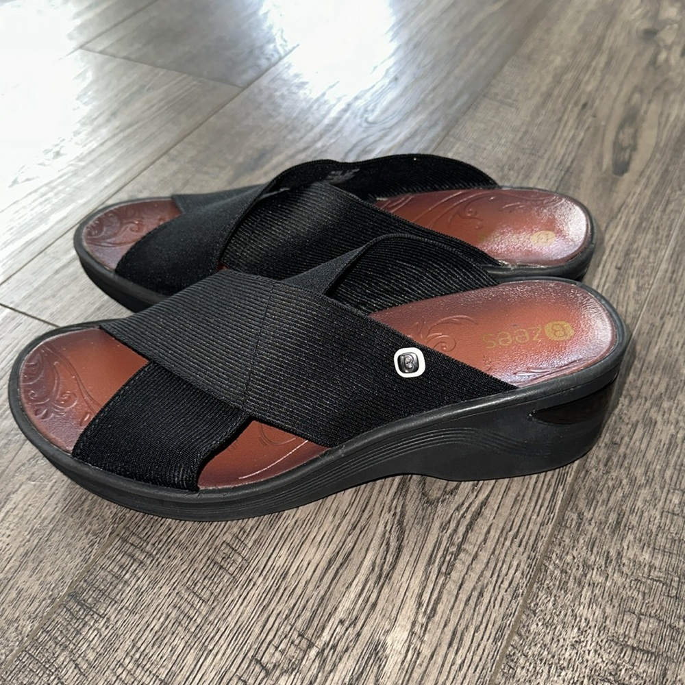 Bzees Desire Wedge Sandal Sz 8.5M - Picture 6 of 13